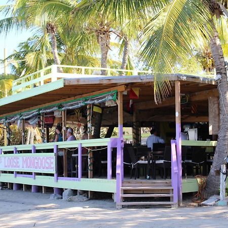 Beef Island Guest House Ngoại thất bức ảnh